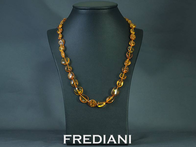 Collier en cabochon d'ambre baroque naturel