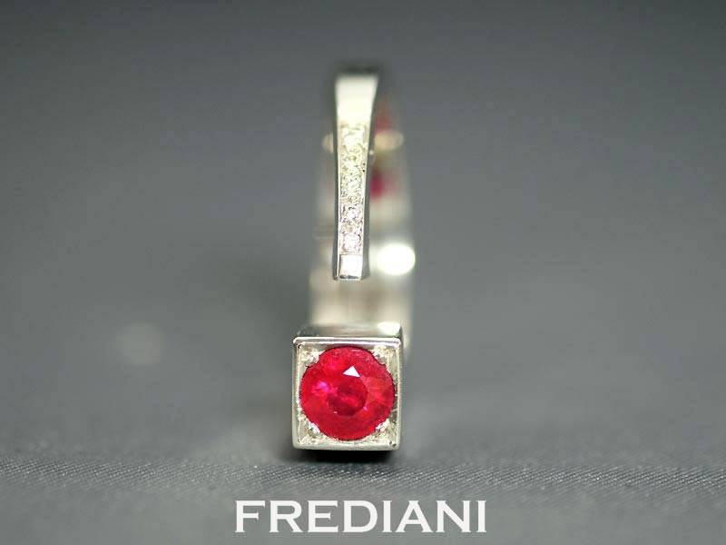Bague or blanc rubis et diamants