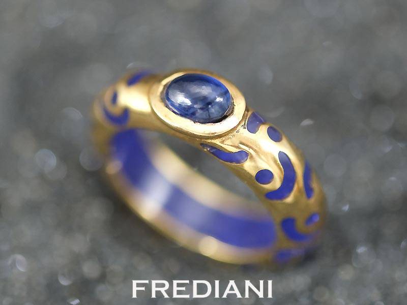 Bague en Or jaune, Saphir et Résine