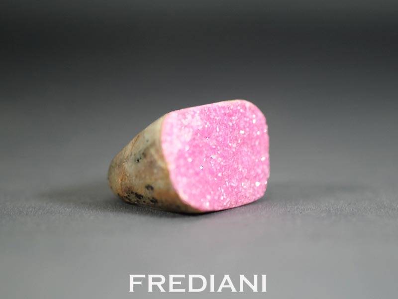 Bague en cobaltocalcite naturelle