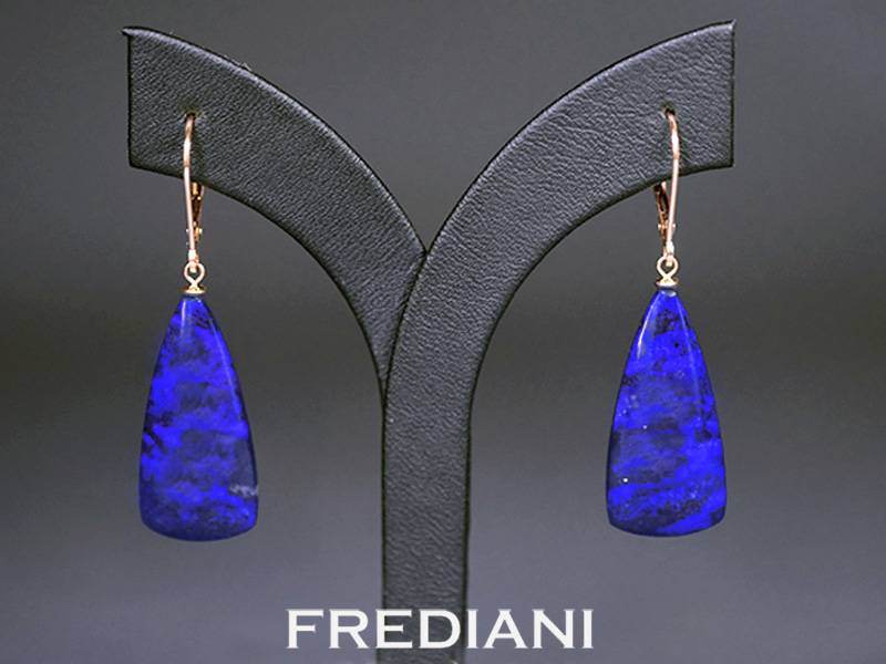 Boucles d'oreilles en or jaune 750/000 serties de 2 superbes pampilles en lapis lazuli naturel d'Afghanistan 