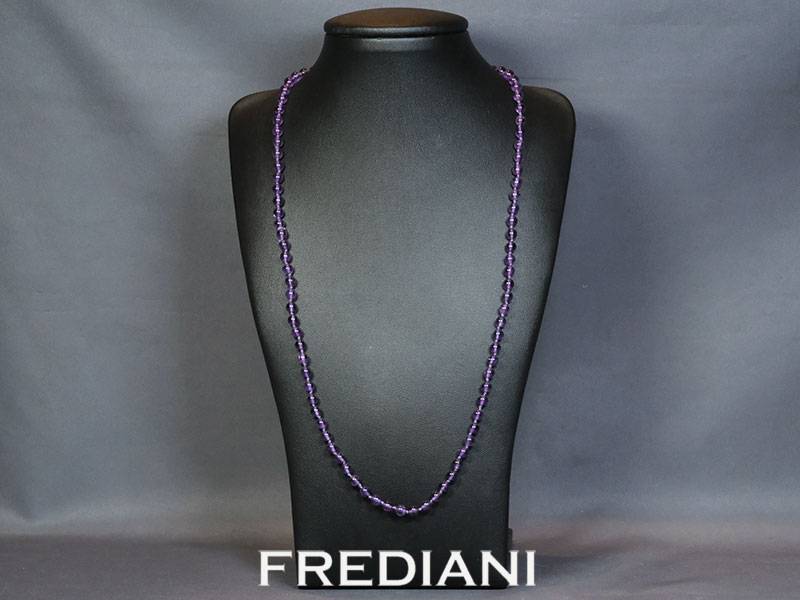Collier en boules d'améthystes et fermoir en argent 925/000
