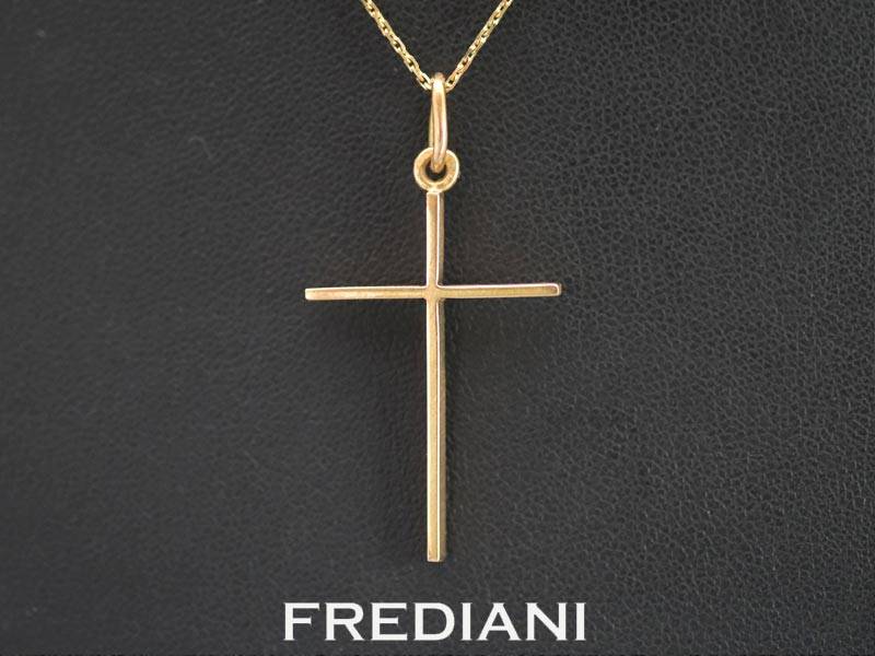 croix catholique en or jaune 18 carat