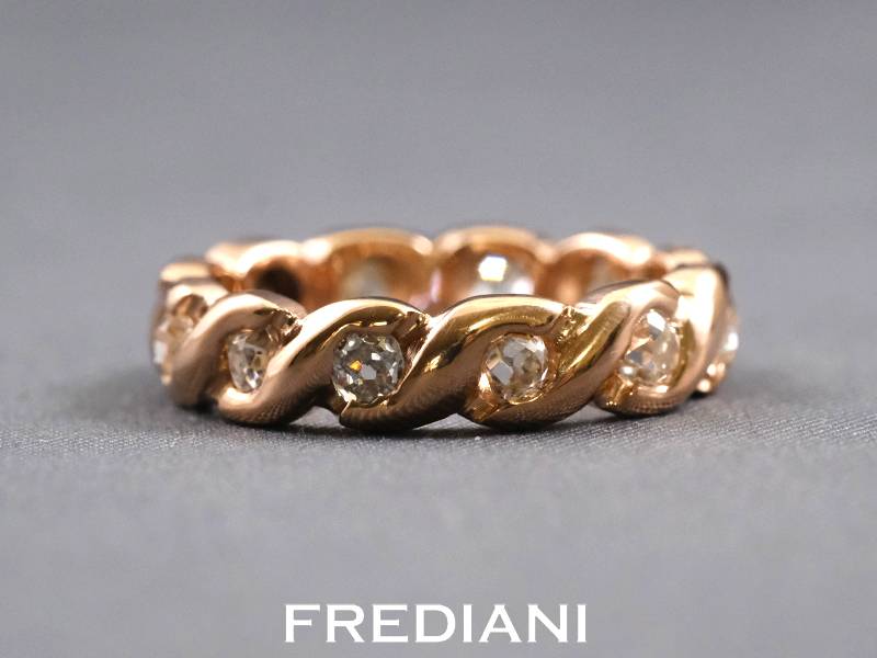 Alliance en or rose 750/000 et diamants naturels 