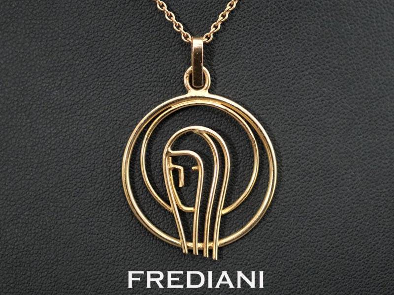 medaille religieuse en or jaune