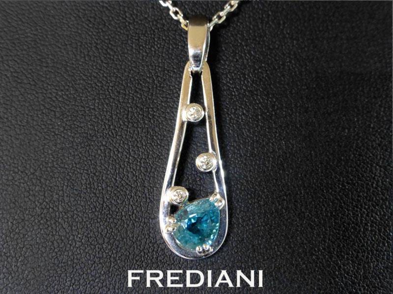 pendentif en or blanc zircon bleu et diamants