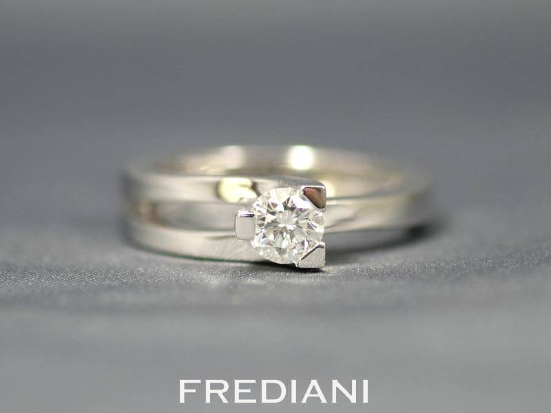 Solitaire en diamant en or blanc a nice