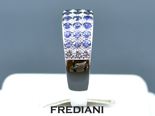 bague en or et saphir bleus naturel