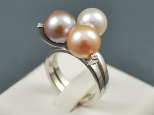 Bague en Or blanc, Perle de culture et Diamants