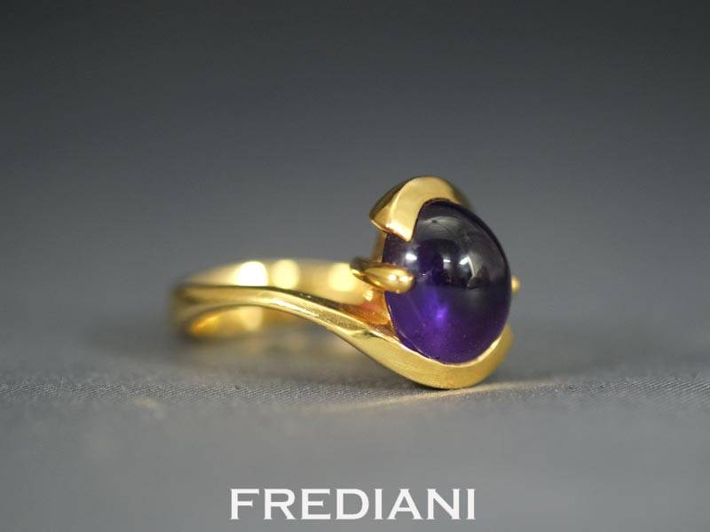 Bague en Or Jaune et Amethyste