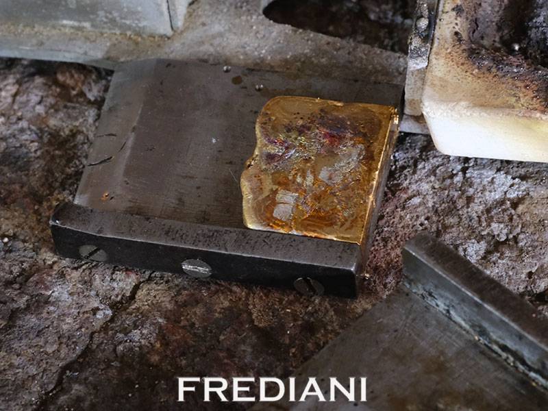 La bague devient un lingot d'or