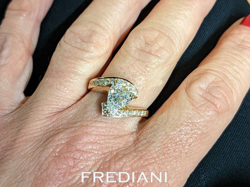 Avec le même or et les mêmes diamants nous avons réalisé une nouvelle bague