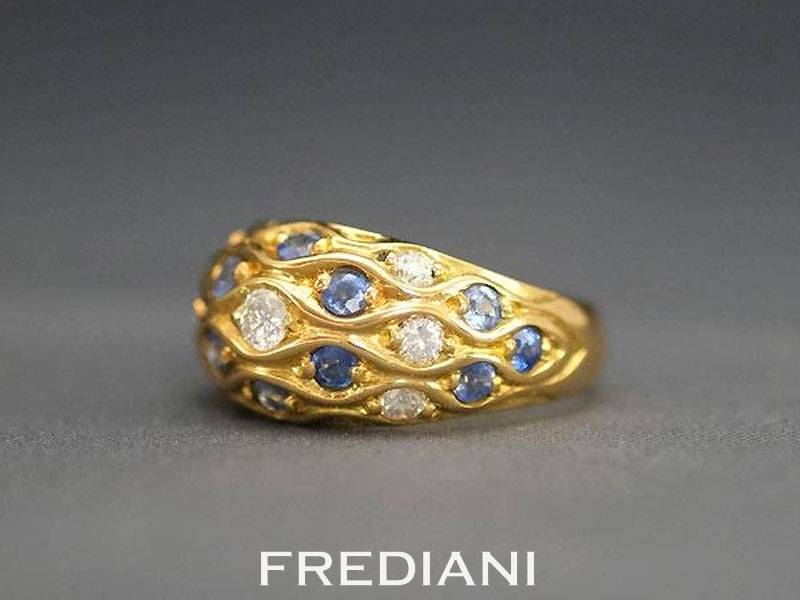 bague pavage saphirs bleus et diamants