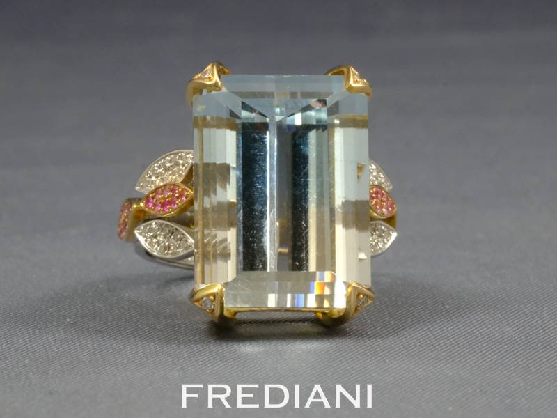 bague en or rose et blanc topaze bicolore diamants et saphirs roses