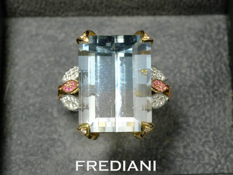 bague en or rose et blanc topaze bicolore diamants et saphirs roses