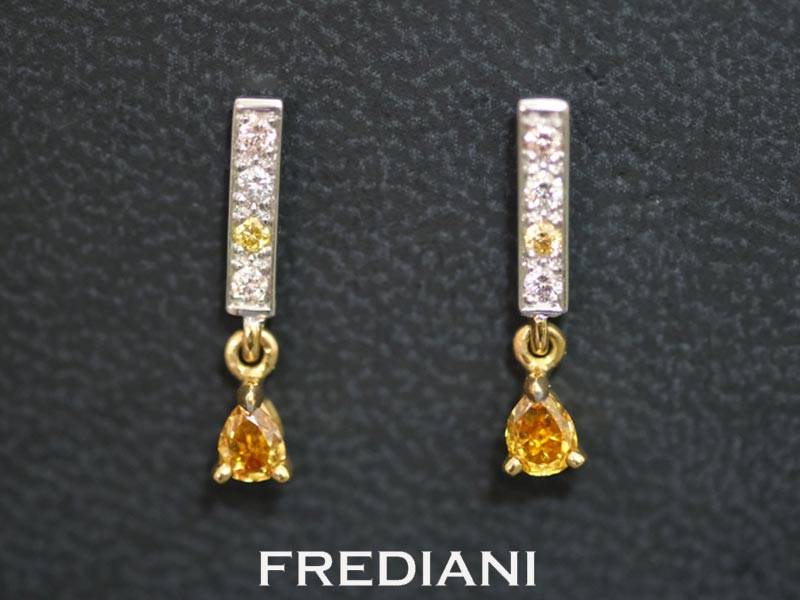 Boucles d'oreilles en or et diamants de couleur naturel