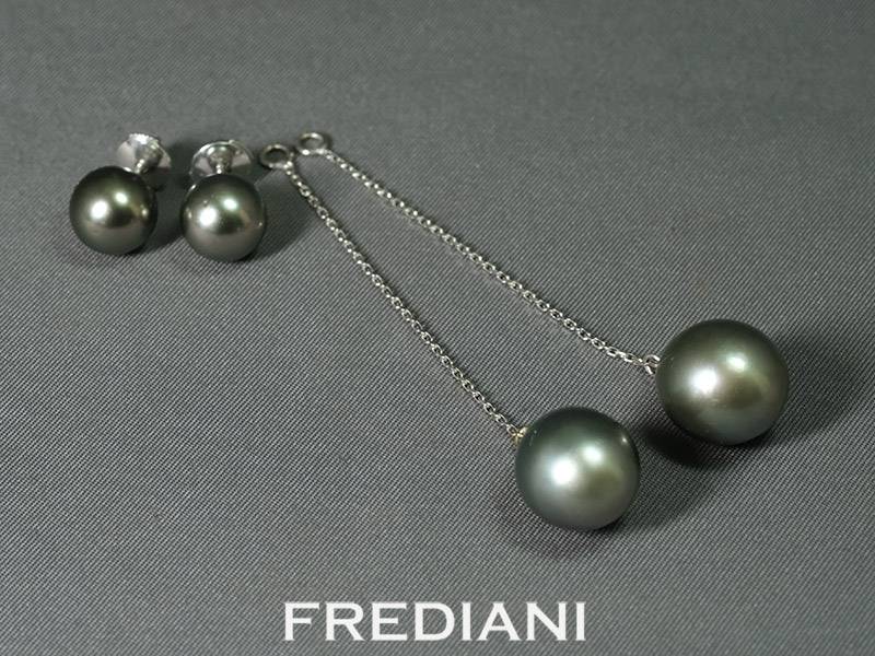 boucles d'oreilles en or blanc et perles noires de Tahiti