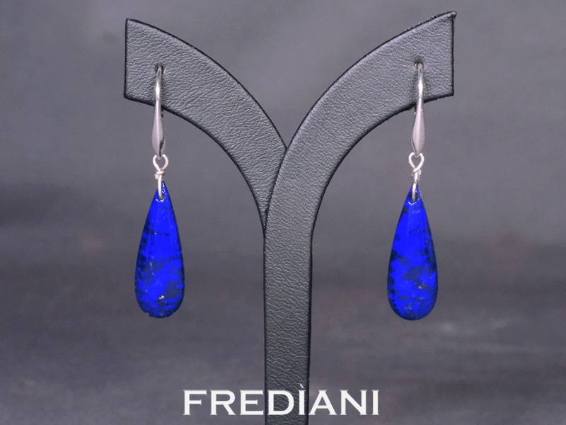 Boucles d'oreilles en argent 925/000 et lapis lazuli naturel.