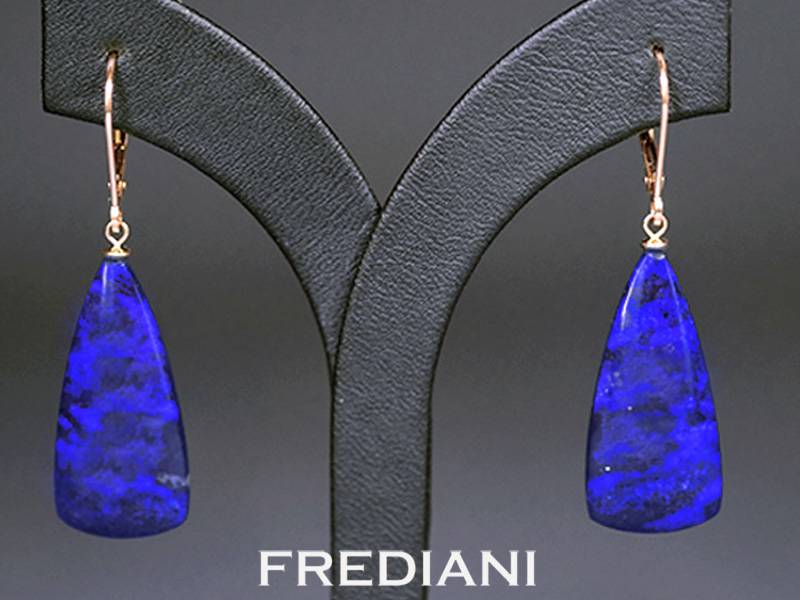 Boucles d'oreilles en or jaune 750/000 serties de 2 superbes pampilles en lapis lazuli naturel d'Afghanistan 