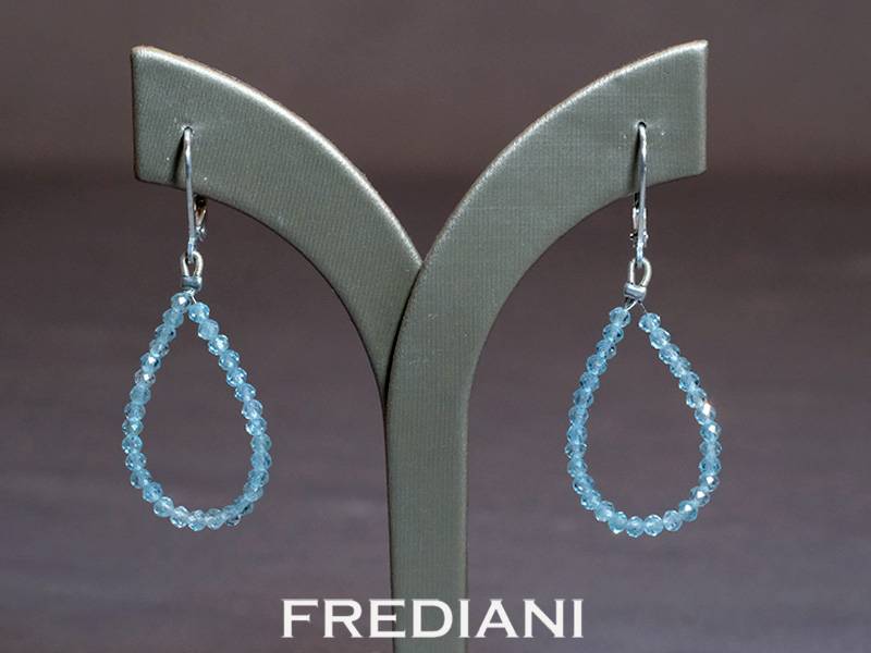 Boucles d'oreilles en argent 925/000 et boules de pierres naturelles finement facettées