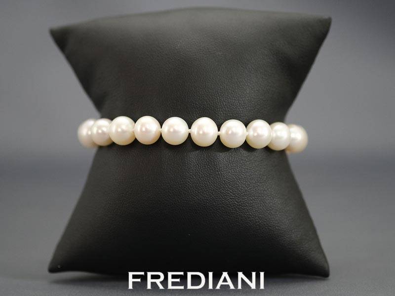 Bracelet en Or blanc et  perles de Chine