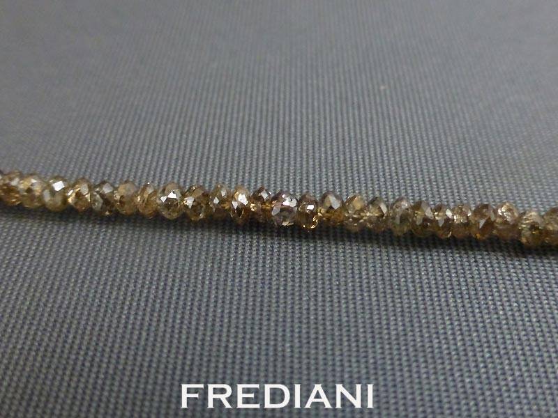 Bracelet en diamants bruns et fermoir en or blanc