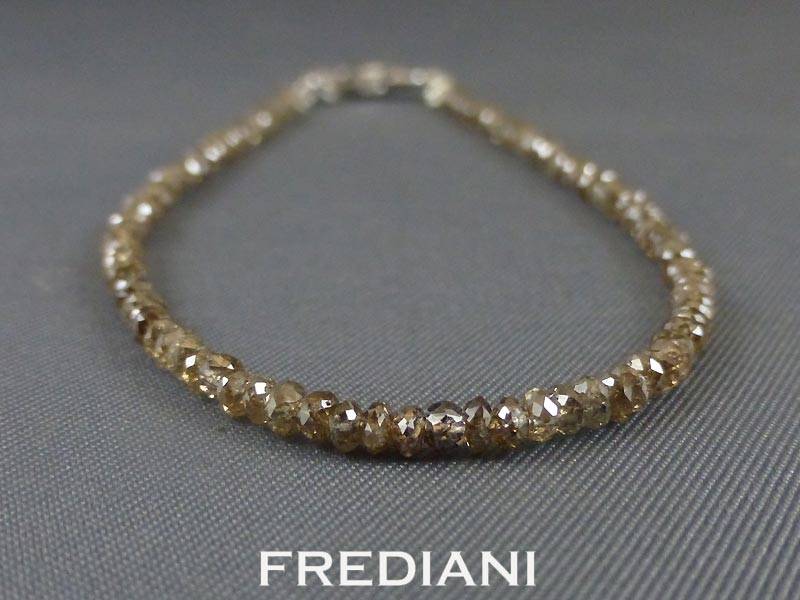 Bracelet en diamants bruns et fermoir en or blanc