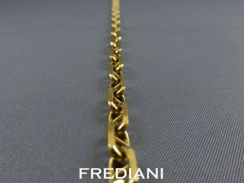 Gbracelet maille forcat marine en or jaune 18 caratourmette en or jaune