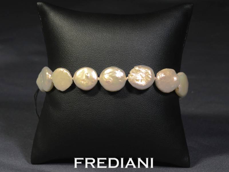 Bracelet en perles keshi et fermoir en argent 925/000
