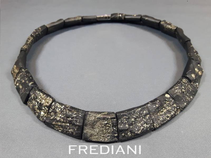Collier en ardoise et pyrite