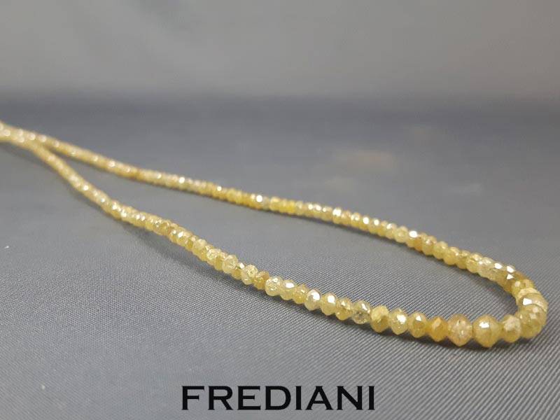collier en diamants jaunes