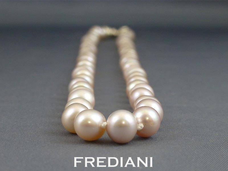 Collier en Perles de Chine avec fermoir en argent
