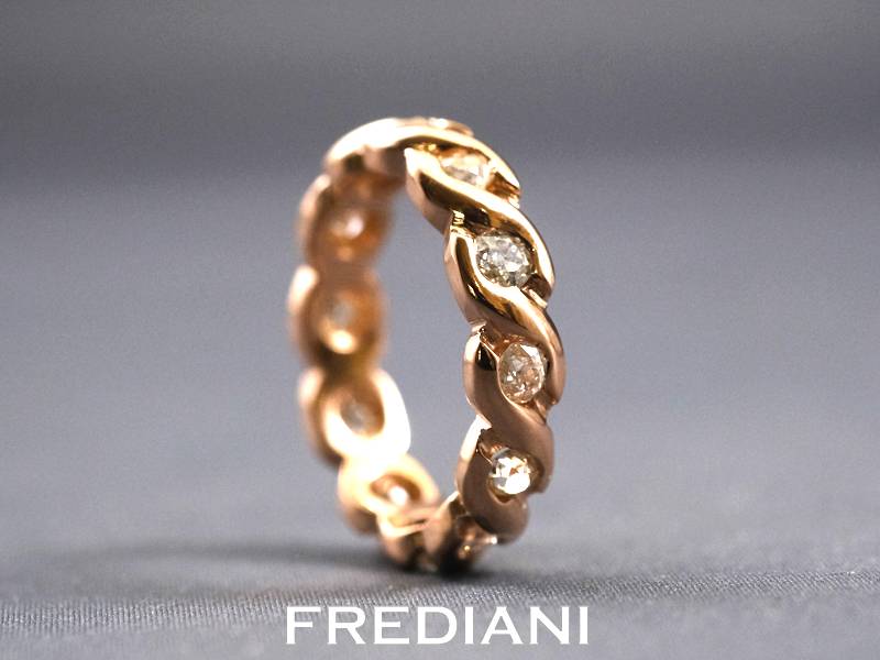 Alliance en or rose 750/000 et diamants naturels 