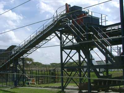 Transport et lavage des graviers avant le passage à la centrifugeuse