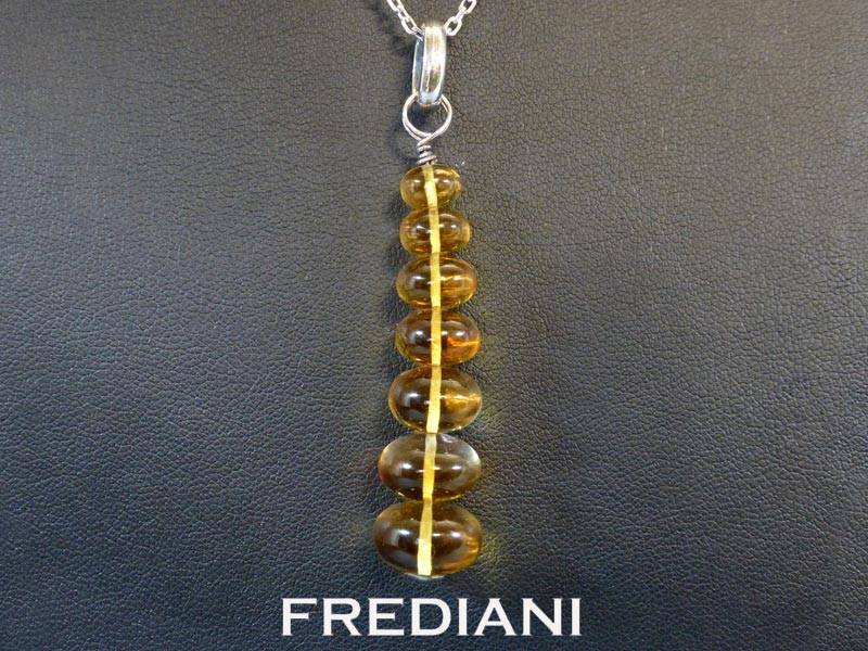 Des bijoux abordables pous des petits plaisirs....