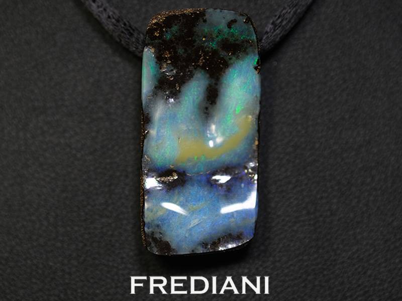 Pendentif en opale boulder d'Australie
