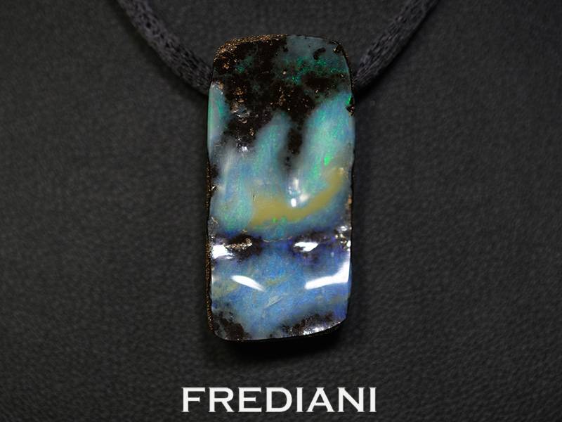 Pendentif en opale boulder d'Australie