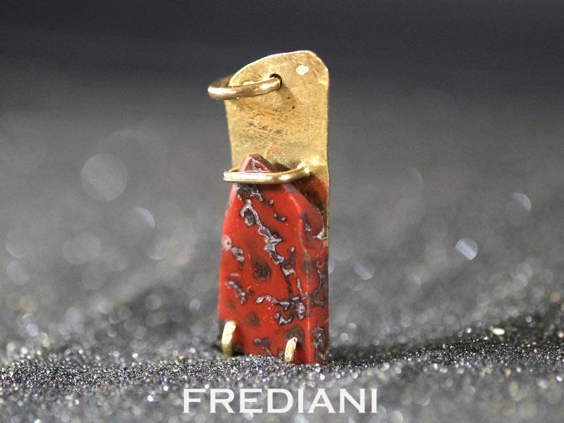 Pendentif en Or jaune serti d'un Os de dinosaure fossilisé