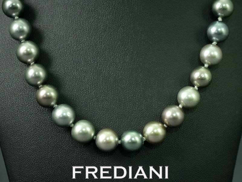 Collier de perles de Tahiti 10 mm et fermoir en or jaune